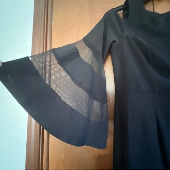 R&M Richards NWT 4P Black Knit Jumpsuit Bell Sleeves, Illusion Neckline Ret $99 - Picture 4 of 10